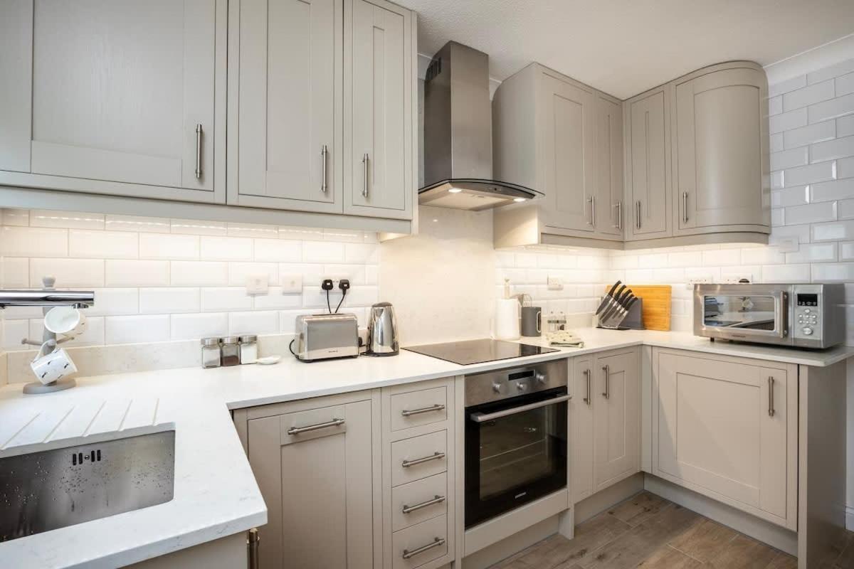 Fabulous High Street Townhouse With Stunning Views & Parking At 'Eagles Nest' Villa Falmouth Exteriör bild