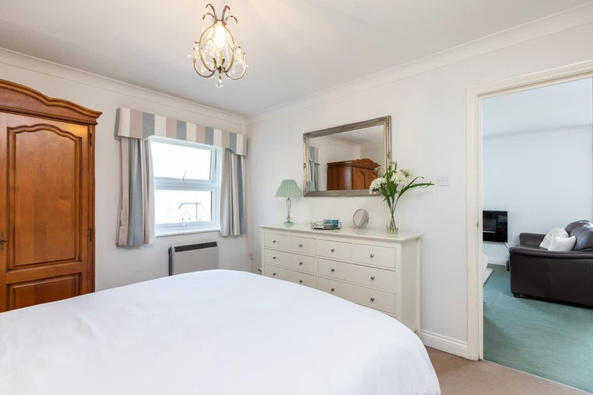 Fabulous High Street Townhouse With Stunning Views & Parking At 'Eagles Nest' Villa Falmouth Exteriör bild
