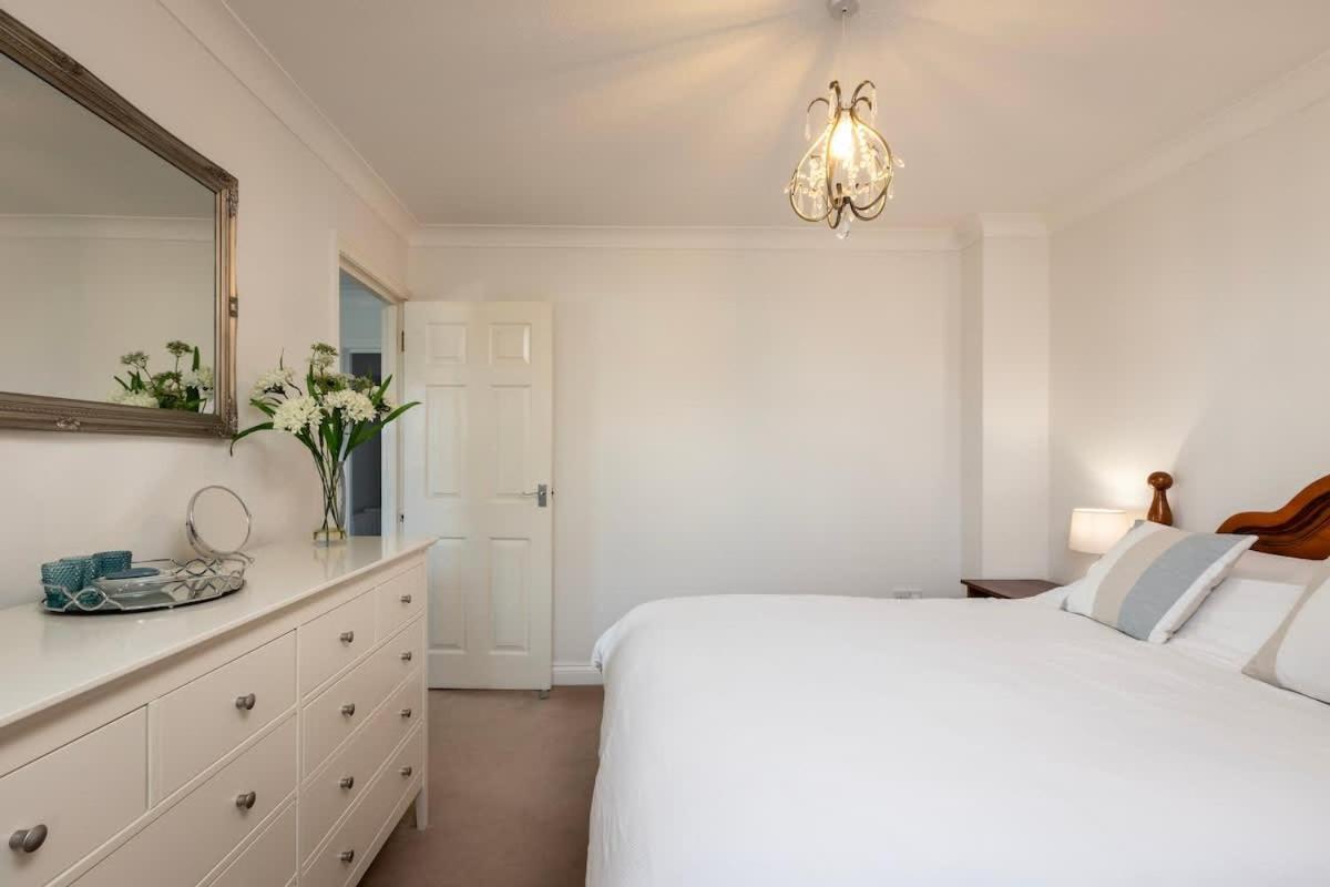 Fabulous High Street Townhouse With Stunning Views & Parking At 'Eagles Nest' Villa Falmouth Exteriör bild