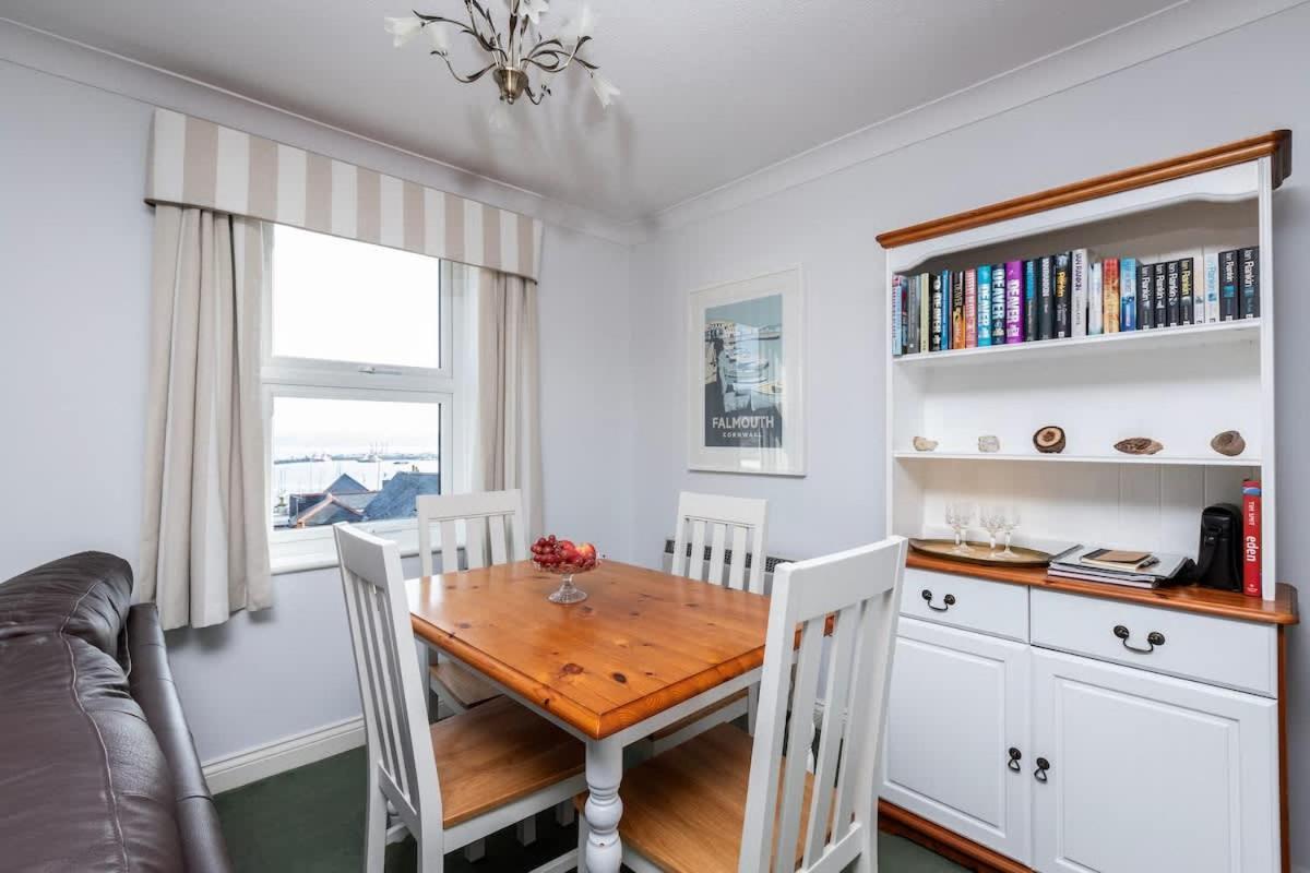 Fabulous High Street Townhouse With Stunning Views & Parking At 'Eagles Nest' Villa Falmouth Exteriör bild