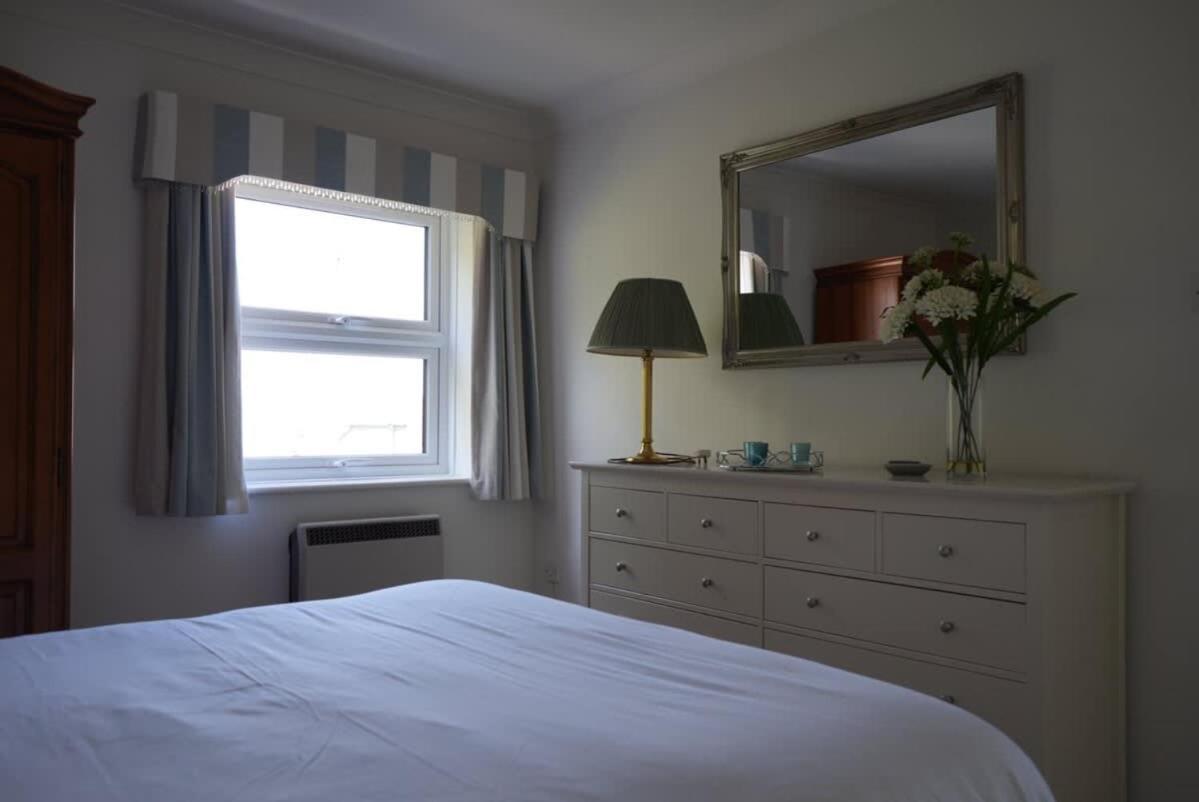 Fabulous High Street Townhouse With Stunning Views & Parking At 'Eagles Nest' Villa Falmouth Exteriör bild