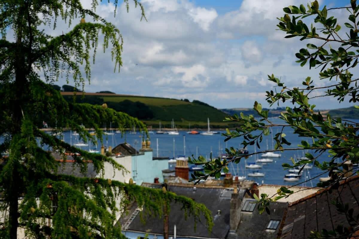 Fabulous High Street Townhouse With Stunning Views & Parking At 'Eagles Nest' Villa Falmouth Exteriör bild